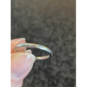 Obrączka ślubna z platyny na zamówienie wg pomysłu Klientki